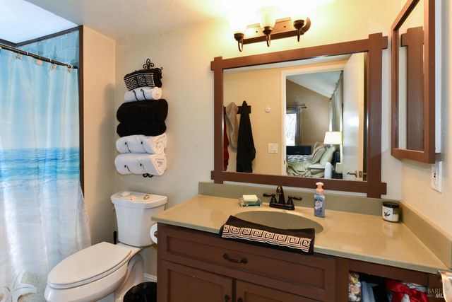 7755 Camino Colegio Dr, Rohnert Park, CA 94928