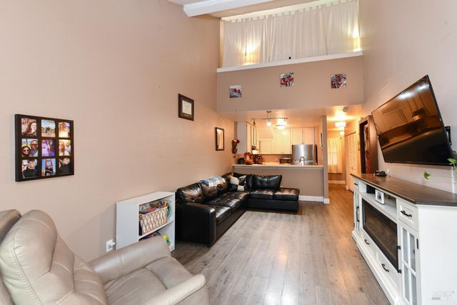 7755 Camino Colegio Dr, Rohnert Park, CA 94928