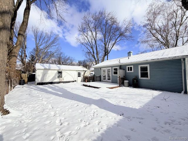 5940 Daniels Street, Taylor, MI 48180