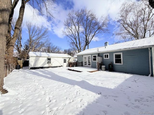 5940 Daniels Street, Taylor, MI 48180