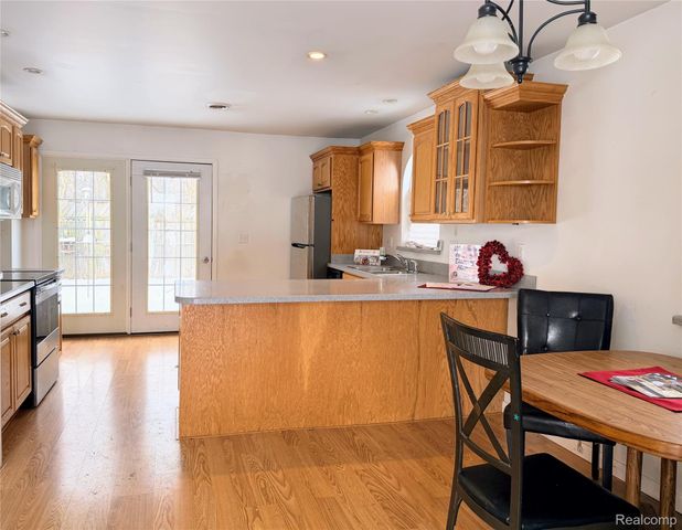 5940 Daniels Street, Taylor, MI 48180