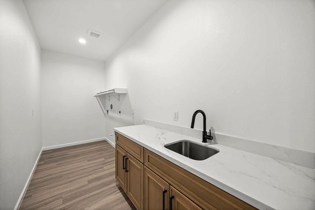 10426 Royal Oaks Drive, Houston, TX 77016