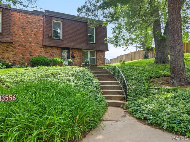 13556 Coliseum Drive, Chesterfield, MO 63017