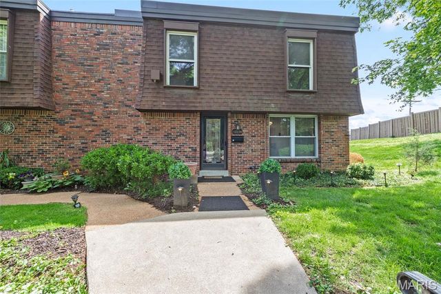 13556 Coliseum Drive, Chesterfield, MO 63017