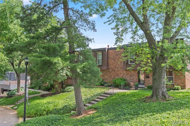 13556 Coliseum Drive, Chesterfield, MO 63017