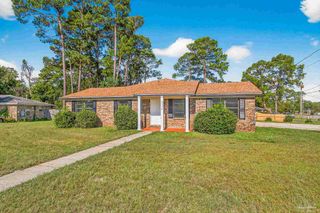 1111 Vega Ct, Pensacola, FL 32506