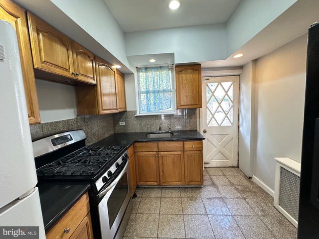 2316 S FRANKLIN, Philadelphia, PA 19148