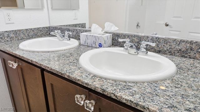 3821 East Sedgwick Avenue, Pahrump, NV 89061