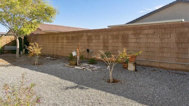 3821 East Sedgwick Avenue, Pahrump, NV 89061