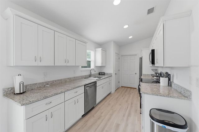 15989 SW 29TH COURT ROAD, Ocala, FL 34473