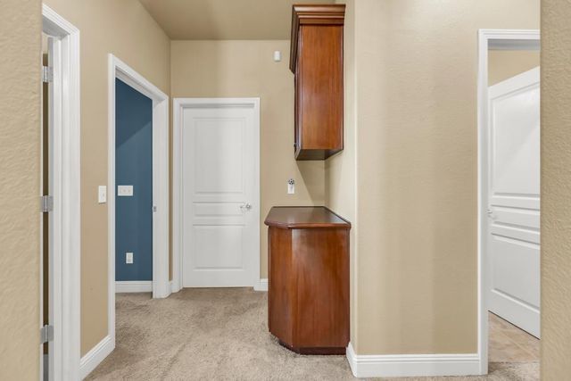 2036 Bishop Way, Lodi, CA 95242