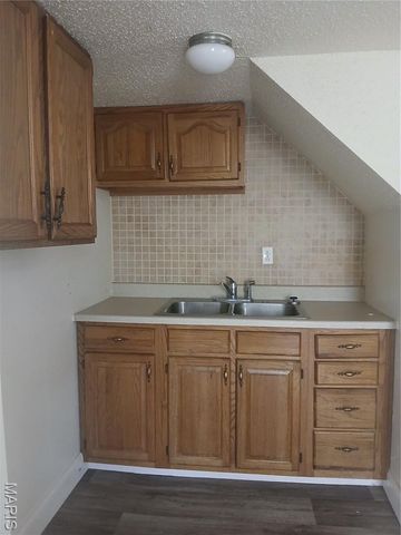 142 West Street, Edwardsville, IL 62025