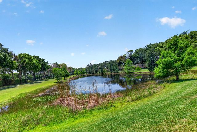 16266 Rosecroft Terrace, Delray Beach, FL 33446