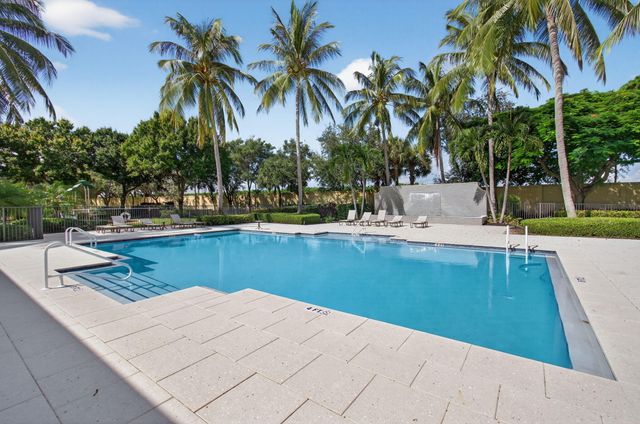 16266 Rosecroft Terrace, Delray Beach, FL 33446