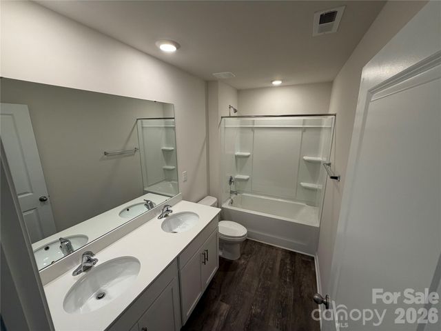 7868 Whispering Stream Drive, Sherrills Ford, NC 28673