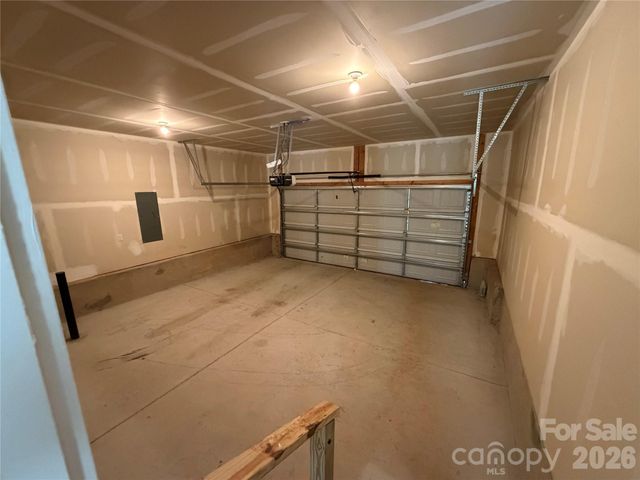 7868 Whispering Stream Drive, Sherrills Ford, NC 28673