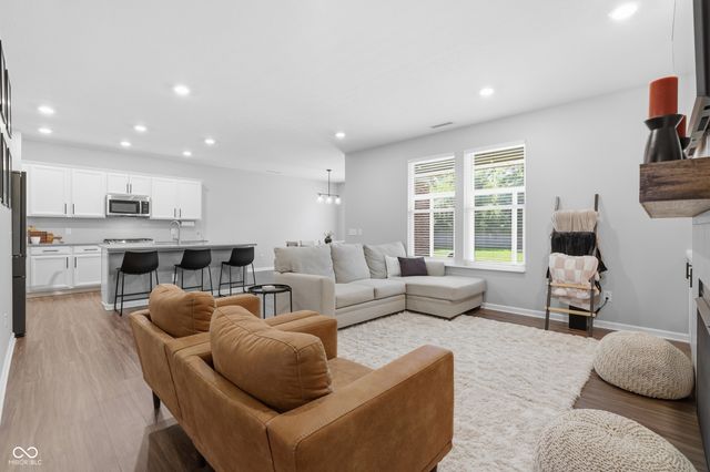 16333 Sedalia Drive, Fishers, IN 46040