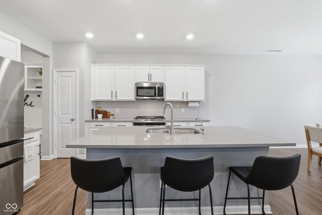 16333 Sedalia Drive, Fishers, IN 46040
