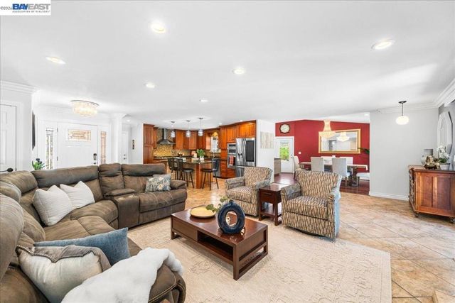 960 Kern Ct, Livermore, CA 94551