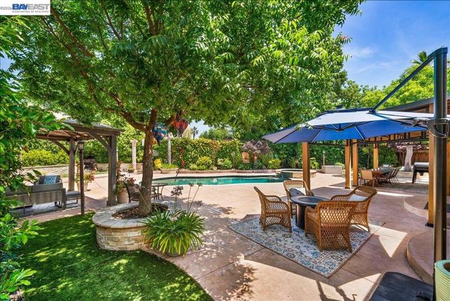 960 Kern Ct, Livermore, CA 94551