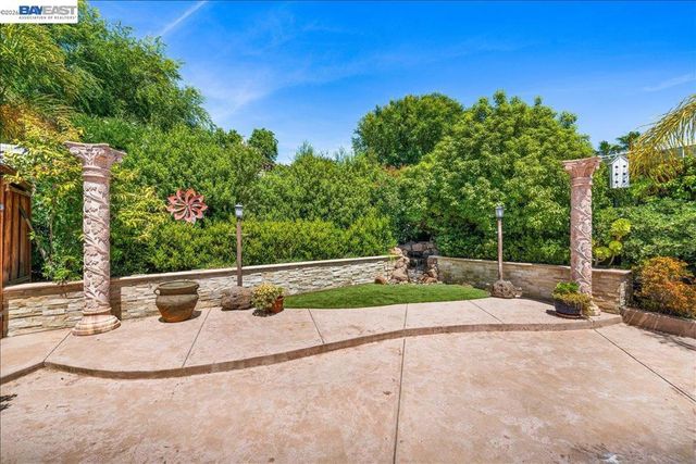 960 Kern Ct, Livermore, CA 94551