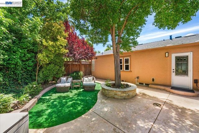 960 Kern Ct, Livermore, CA 94551