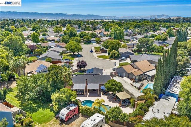 960 Kern Ct, Livermore, CA 94551