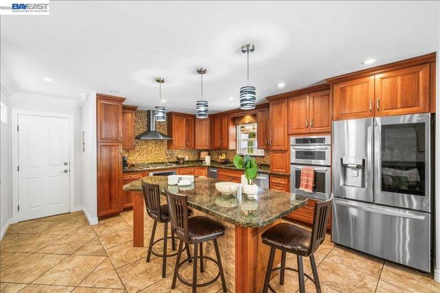 960 Kern Ct, Livermore, CA 94551