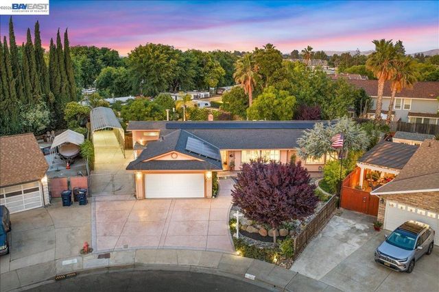 960 Kern Ct, Livermore, CA 94551