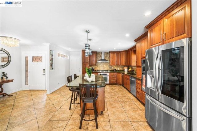 960 Kern Ct, Livermore, CA 94551