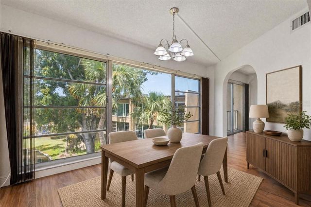 225 COUNTRY CLUB DRIVE E343, Largo, FL 33771