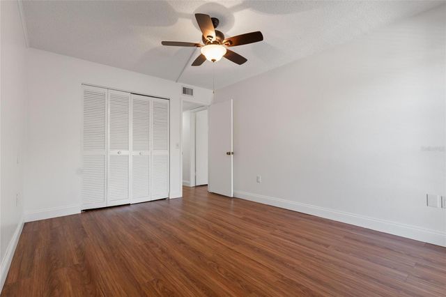 225 COUNTRY CLUB DRIVE E343, Largo, FL 33771