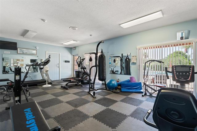 225 COUNTRY CLUB DRIVE E343, Largo, FL 33771