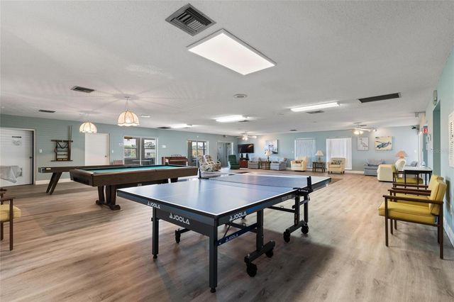 225 COUNTRY CLUB DRIVE E343, Largo, FL 33771