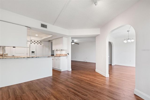 225 COUNTRY CLUB DRIVE E343, Largo, FL 33771