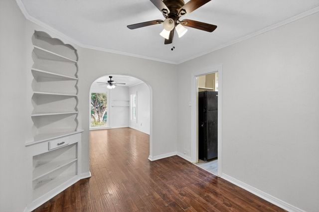 5020 Pershing Street, Dallas, TX 75206