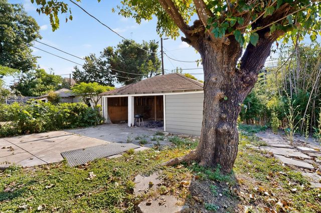 5020 Pershing Street, Dallas, TX 75206