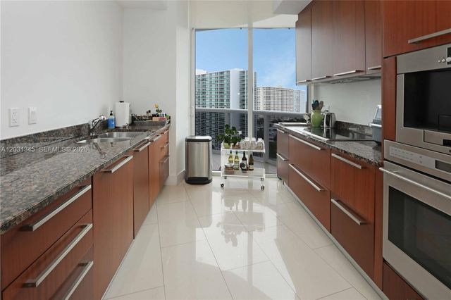 15811 Collins Avenue 1105, Sunny Isles Beach, FL 33160