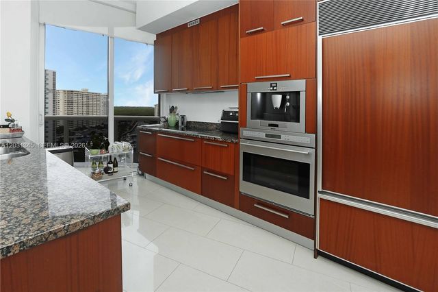 15811 Collins Avenue 1105, Sunny Isles Beach, FL 33160