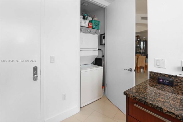 15811 Collins Avenue 1105, Sunny Isles Beach, FL 33160