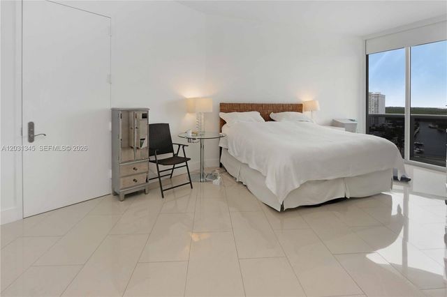15811 Collins Avenue 1105, Sunny Isles Beach, FL 33160