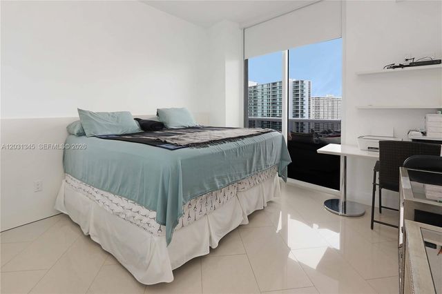 15811 Collins Avenue 1105, Sunny Isles Beach, FL 33160