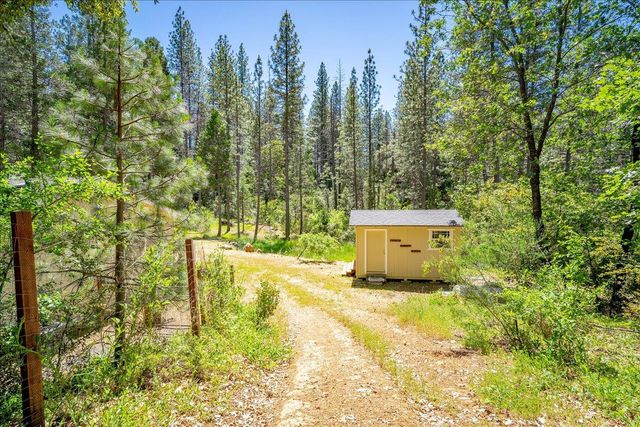 21819 Todd Valley Rd, Foresthill, CA 95631