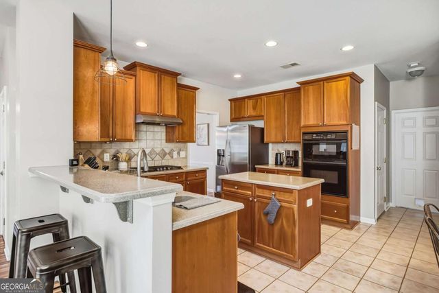 707 Flagstone Way, Acworth, GA 30101