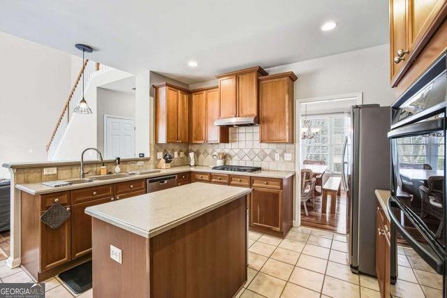 707 Flagstone Way, Acworth, GA 30101