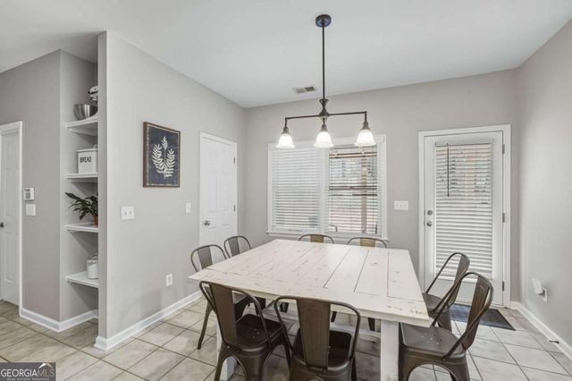 707 Flagstone Way, Acworth, GA 30101