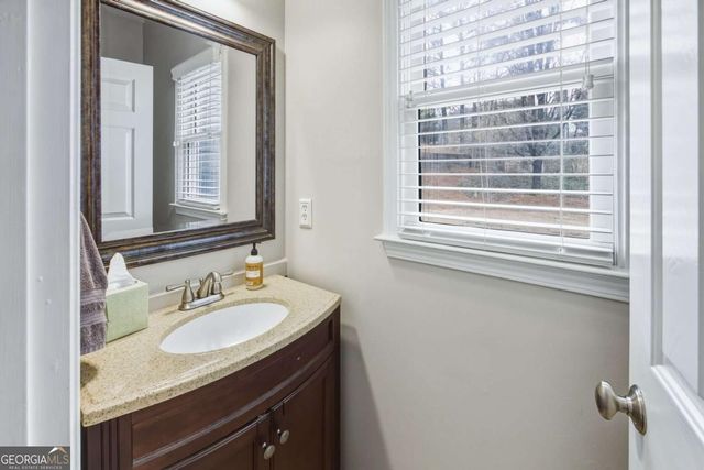 707 Flagstone Way, Acworth, GA 30101