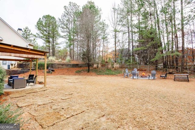 707 Flagstone Way, Acworth, GA 30101