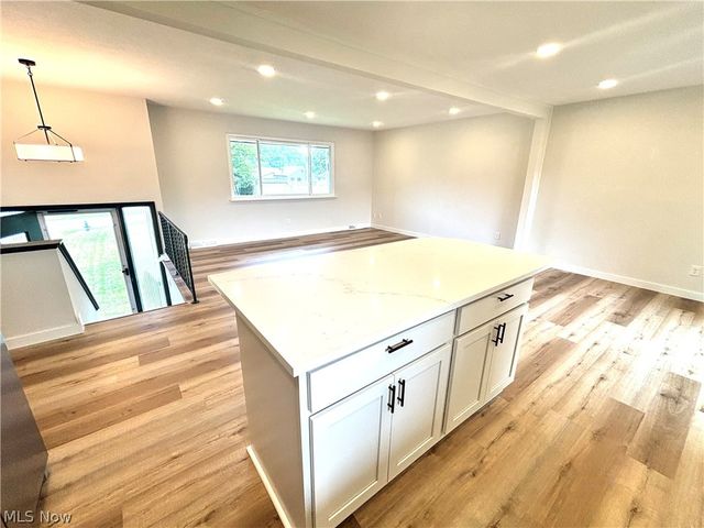 21113 Willow Lane, Strongsville, OH 44149