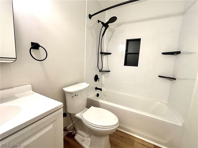 21113 Willow Lane, Strongsville, OH 44149